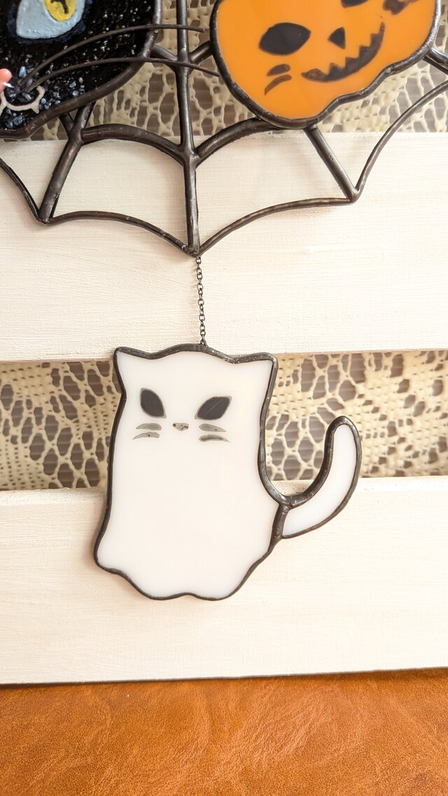 猫たちのハロウィンのステンドグラス | iichi 日々の暮らしを心地よく