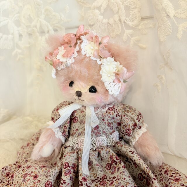 テディベア 国内作家様 ボンネットの女の子 お花のボンネット・ロザリー【ピンク】 | iichi 日々の暮らしを