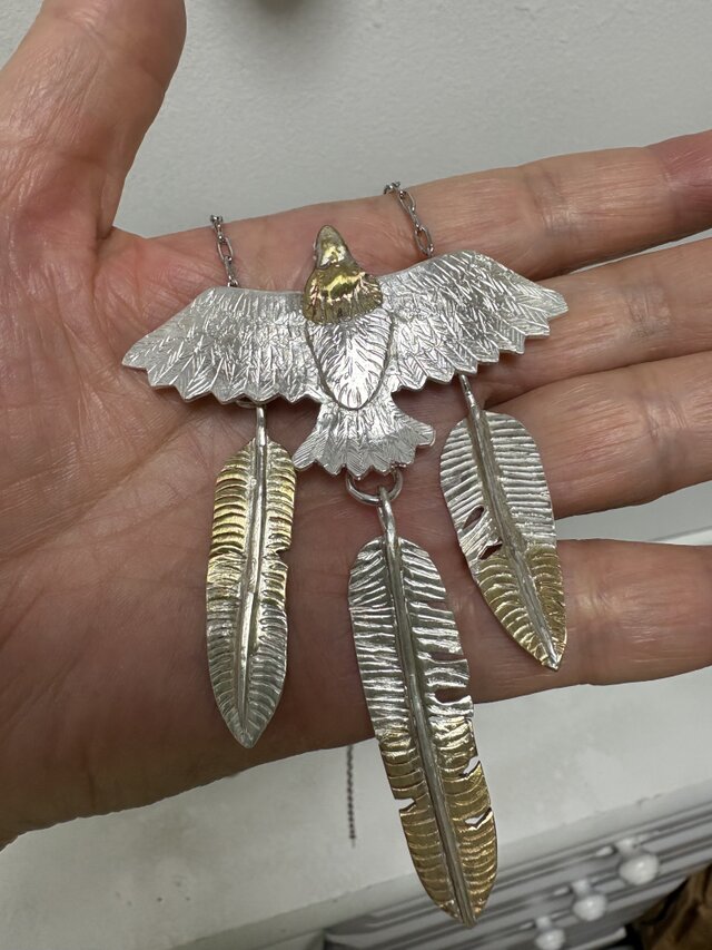 大イーグルフェザー付きシルバーネックレス | iichi 日々の暮らしを
