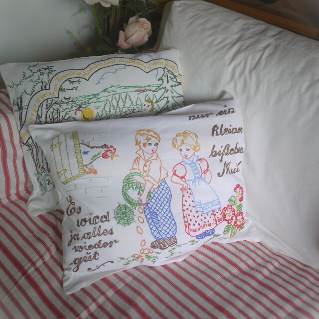 ノスタルジック刺繍 ピローケース ファームの二人 ドイツヴィンテージ