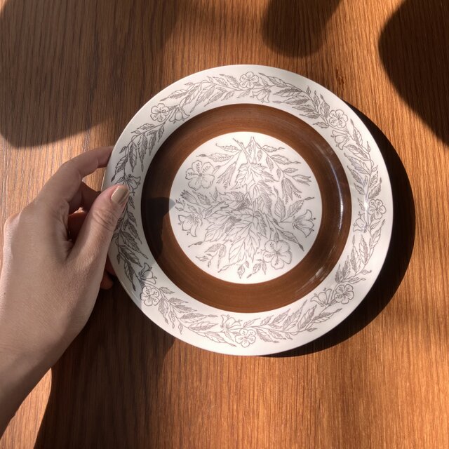 19.5cm】森を感じる草花のぬくもりプレート＊北欧＊Gefle ゲフレ