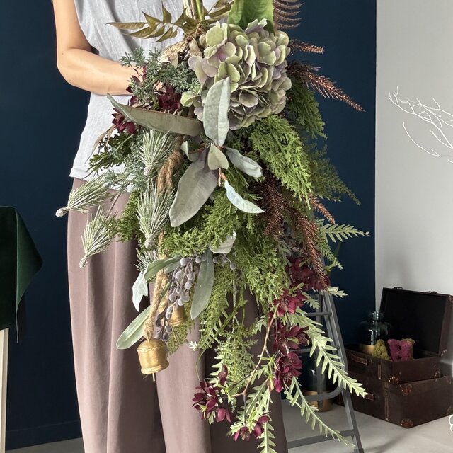 12.アンティーク紫陽花スワッグ Xmas【全長75cm】森の物語を纏う。アンティーク紫陽花と真鍮ベルが