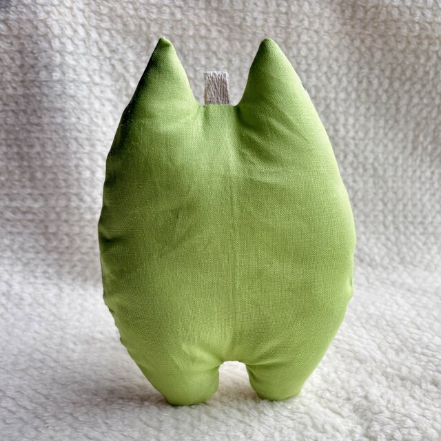 ハンドメイド ふにゃ〜た ねこのぬいぐるみ カラフル水玉 | iichi 日々