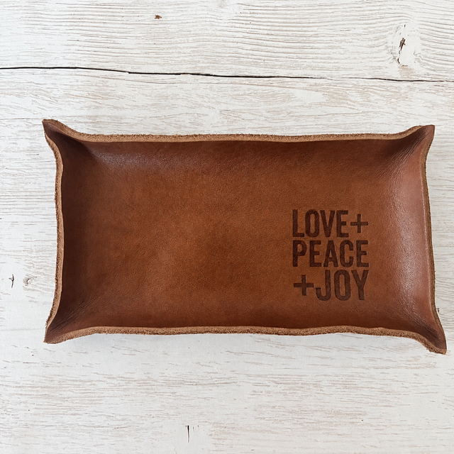LOVE+PEACE+JOY 本革メガネ置き レザートレイ 15×8cm | iichi 日々の