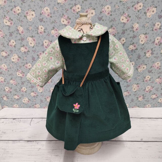 りそきち ハンドメイド着せ替え服 着せ替え人形の服 ㊴ <春まつ雪うさぎ> | iichi 日々の暮らしを