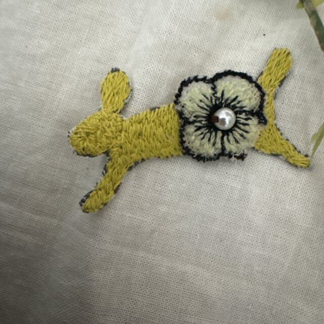 ＊ ＊☆ハンドメイド⚮̈ ミナペルホネンランランランpihaパール花刺繍