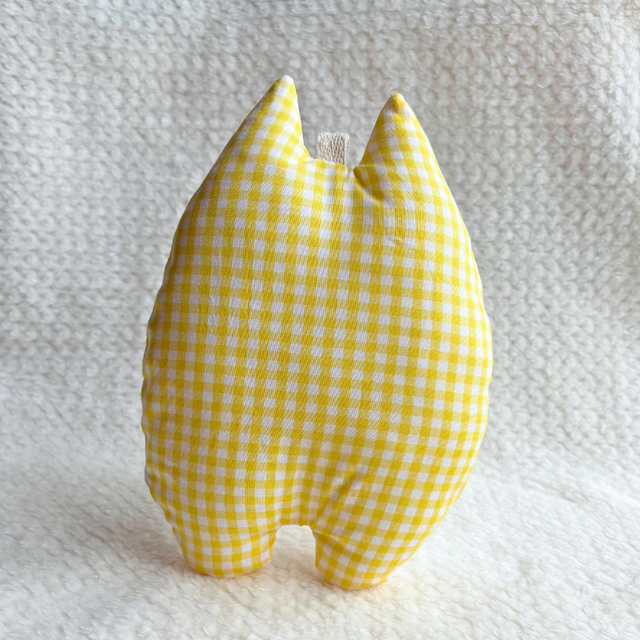 ハンドメイド お月見タマゴふにゃ〜た 黄色チェック ねこのぬいぐるみ