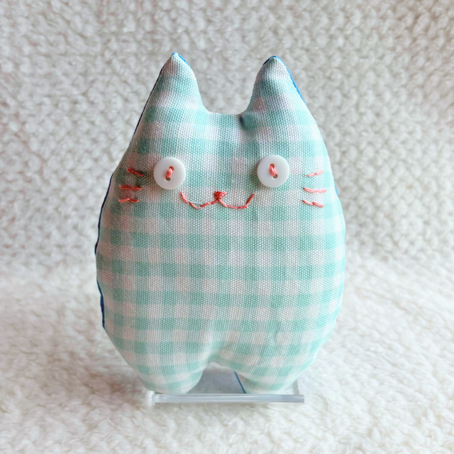 ハンドメイド ぬいぐるみ レトロアニマル ブルー ハンドメイド ふにゃ〜た ねこのぬいぐるみ ミントチェック×ブルー