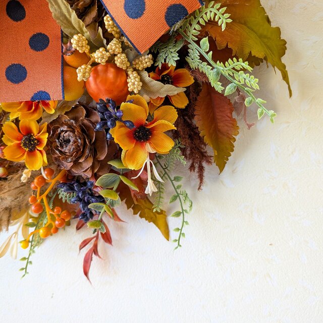 ハロウィン早割企画！！大人が飾りたいHalloweenの三日月リース