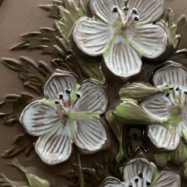北欧*艶やかな花の陶板|ジィガントフタ Jie Gantofta|陶器の壁飾り 北欧*艶やかな花の陶板|ジィガントフタ Jie Gantofta|陶器の壁飾り