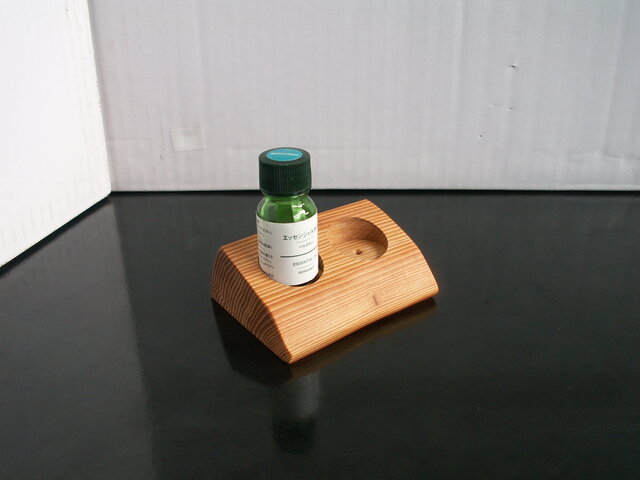 New 屋久杉 無垢 アロマオイルスタンド（2穴） 小物入れ 年輪細かい
