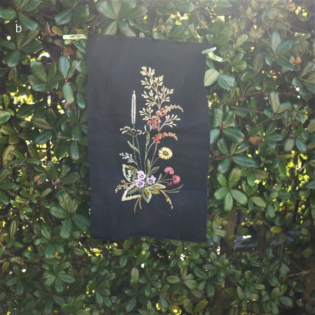刺繍タペストリー 野花の手刺繍 ドイツヴィンテージ ハンドメイド