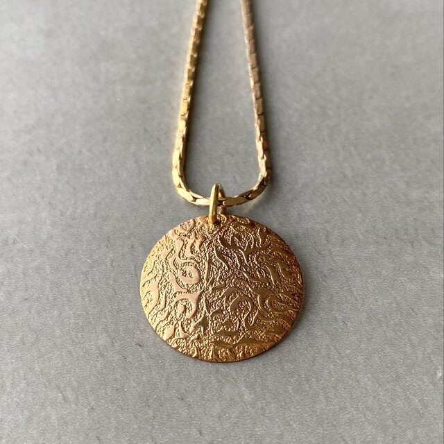 Vintage 80s-90s USA retro botanical design charm necklace | iichi