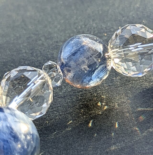 進化への架け橋となるクリスタル✨カイヤナイト（無染色）&クリア