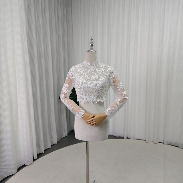 上品！ボレロ ロングスリーブ 魅惑の花レース くるみボタン