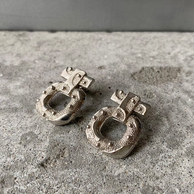 Vintage 80s-90s USA retro mode dot textured pierce | iichi 日々の