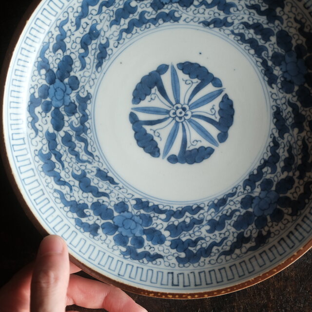 伊万里◇成化年製 花文染付七寸中皿 古美術 骨董/antiques 古民家 工芸