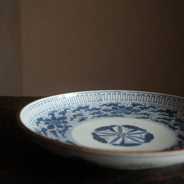 伊万里◇成化年製 花文染付七寸中皿 古美術 骨董/antiques 古民家 工芸