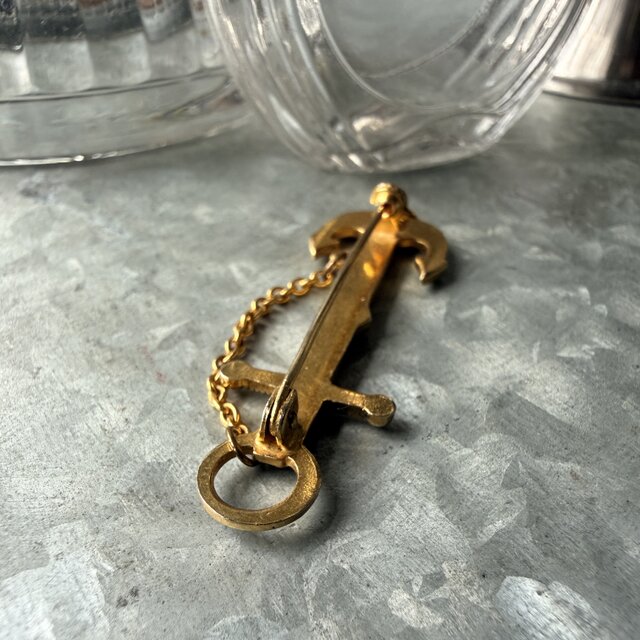 SC151-ヴィンテージブローチ U.S.A. 1950-60's Gold Tone 