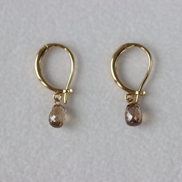 ブラウンブリオレットカットダイヤモンドピアス【K18】両耳1セット