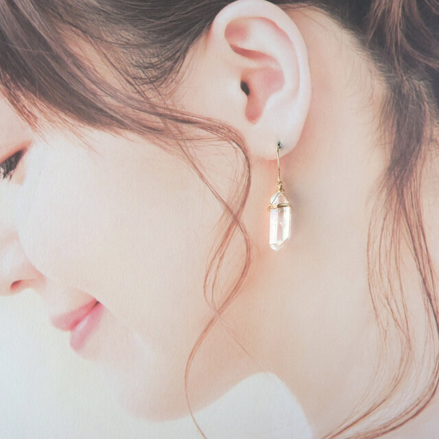 ロングタイプダブルポイントクリスタルのピアス・イヤリング変更可