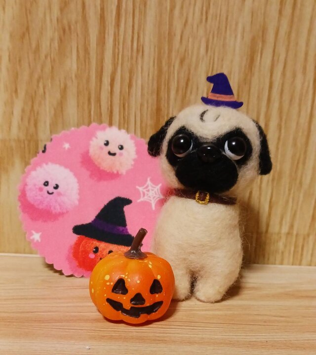 羊毛フェルト パグ ハロウィン ミニチュア | iichi 日々の暮らしを