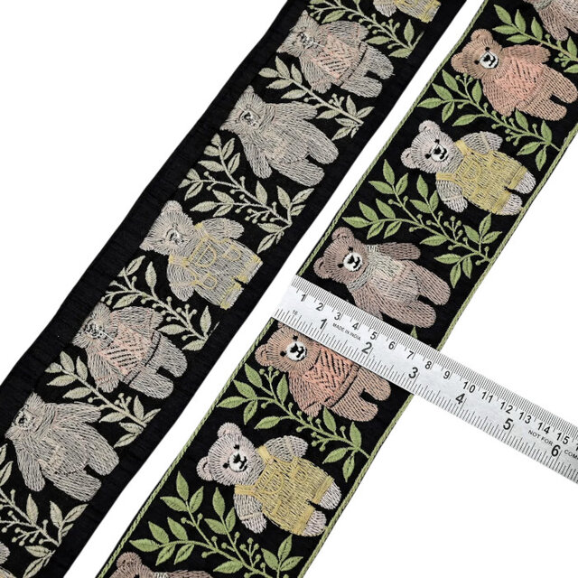インド刺繍リボン50cm切り売り テディ ベア on ブラック 7.5cm 熊 くま