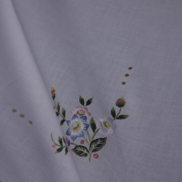 小花刺繍 サテンステッチテーブルクロス ドイツヴィンテージ | iichi