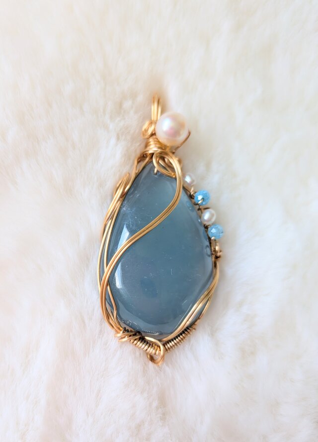 ☆OPEN記念特別価格☆【一点物】深海の雫 57.40ct 天然ディープアクア
