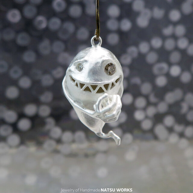 Mystic garden おばけピアス　Who are you？ おばけのピアス / Gem & Ghost Charm 2026ハロウィン ダイヤモンド