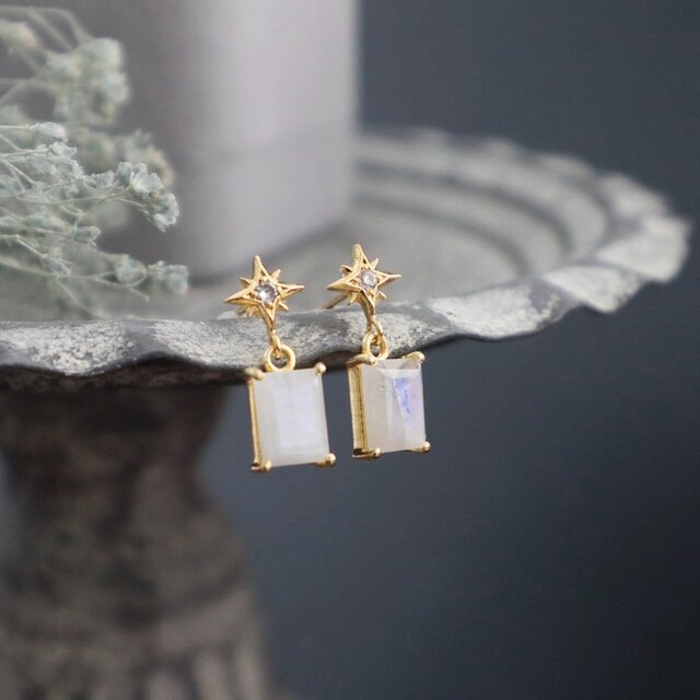 ジュエリーボックス付き＞ ムーンストーンピアス・ノンホールピアス 2