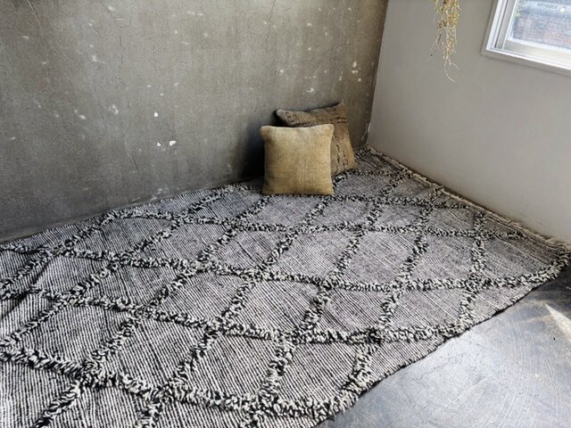 モロッコラグ 230cm × 143cm | iichi 日々の暮らしを心地よくする