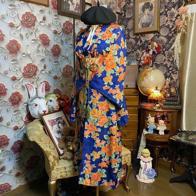 さ*こ様 再出品　着物　留袖　リメイク　ロングワンピース　ポンチョ風ケープ　帯ベ 着物リメイク ロングワンピース 化繊 帯サッシュ 濃紺×橙花 和洋折衷