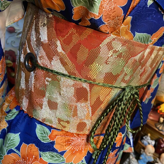 着物リメイク ロングワンピース 化繊 帯サッシュ 濃紺×橙花 和洋折衷