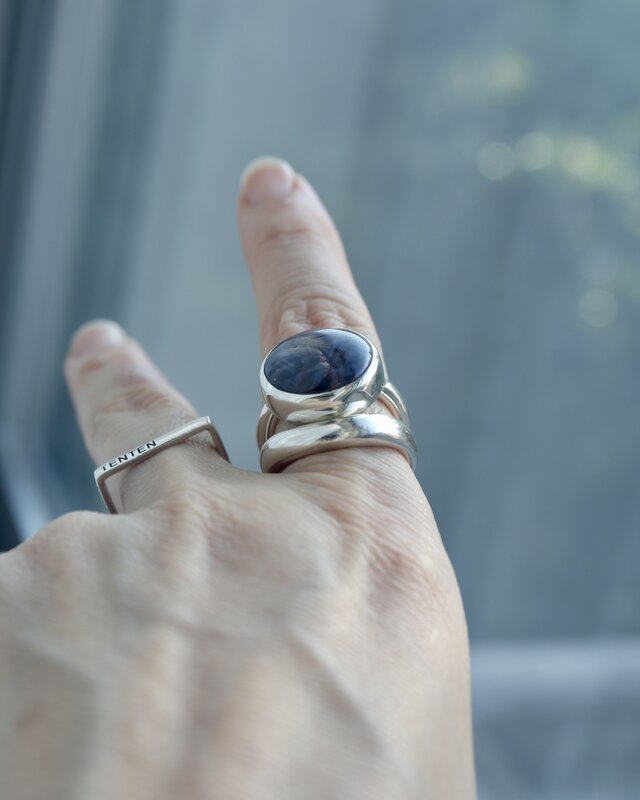 015.【Sapphire Star】サファイア 星型シェル リング 指輪 星が浮かぶ神秘のstar sapphire] ring | iichi 日々の暮らしを心地よく