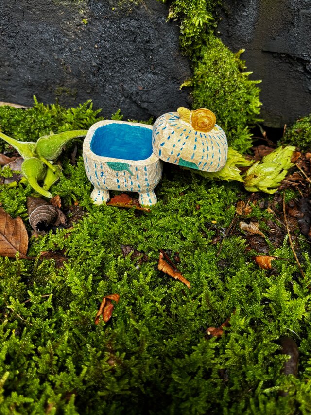 小箱「カタツムリ」 | iichi 日々の暮らしを心地よくするハンドメイド