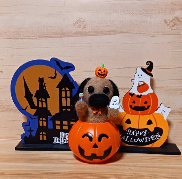 羊毛フェルト ハロウィン パグ かぼちゃのバケツ | iichi 日々の暮らし 羊毛フェルト ハロウィン パグ かぼちゃのバケツ | iichi 日々の暮らし