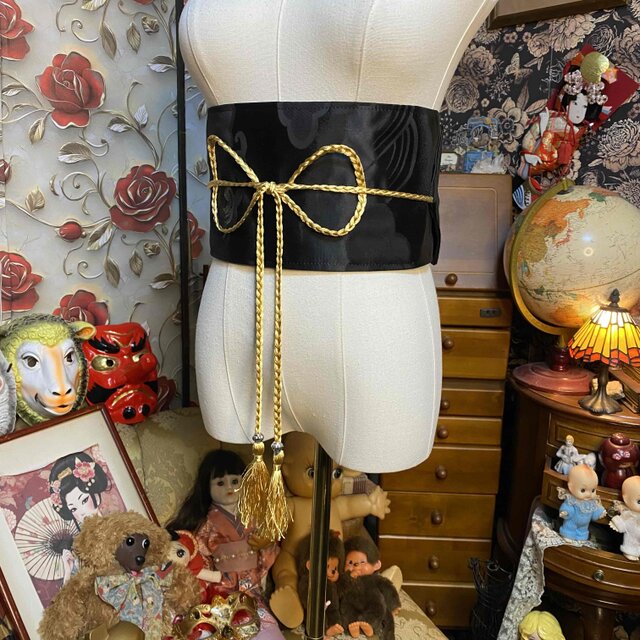 名古屋帯リメイク 黒地同色文様×金房 サッシュベルト L〜LL ROB-313