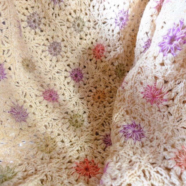 手編みブランケット（Pompom Garden) | iichi 日々の暮らしを心地よく