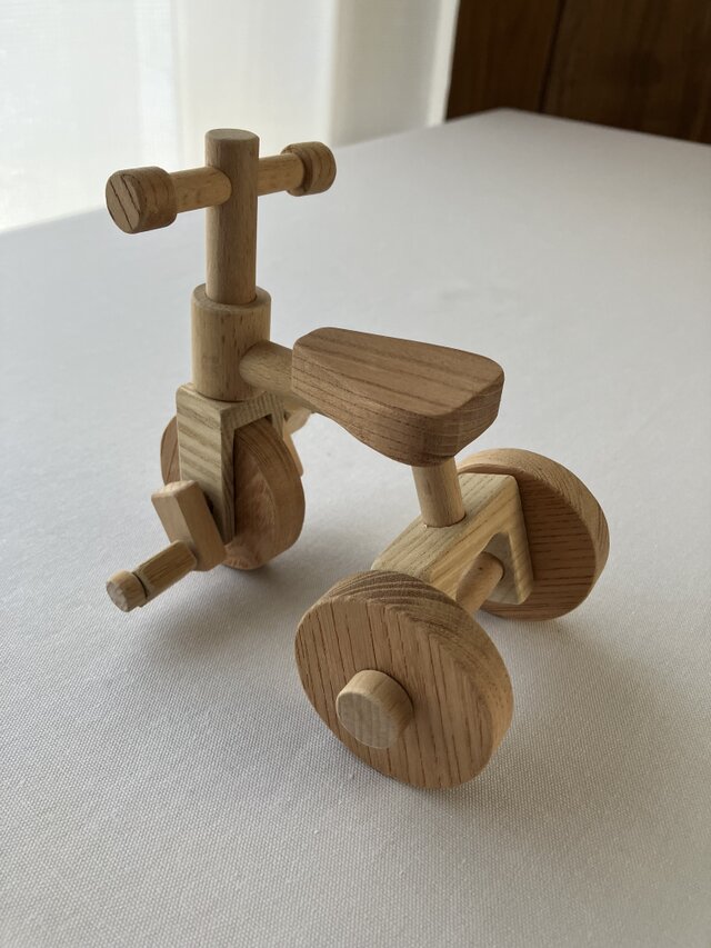 木製ミニチュア三輪車 | iichi 日々の暮らしを心地よくする