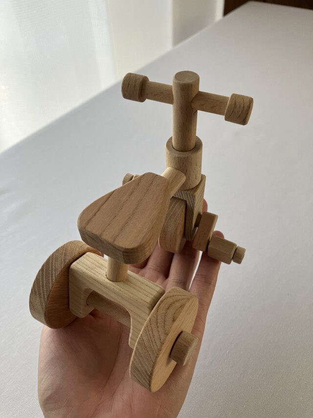 木製ミニチュア三輪車 | iichi 日々の暮らしを心地よくする
