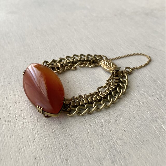 Upcycle retro natural stone carnelian classical design bracelet