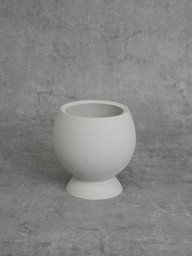 4号 植木鉢 Goblet｜植物を一段高く飾る、ゴブレット形の白い鉢
