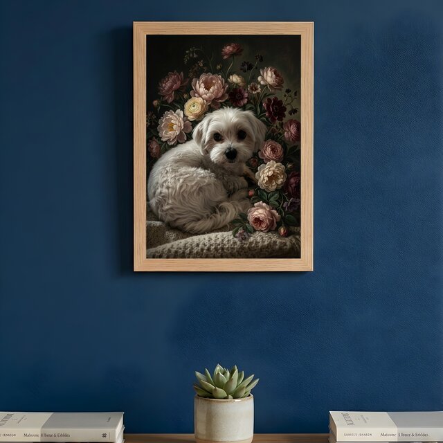 犬の絵画 アート作品 額縁付きA4サイズ 犬（マルチーズ）の花に囲まれた油絵風アート A4額装インテリア壁掛け