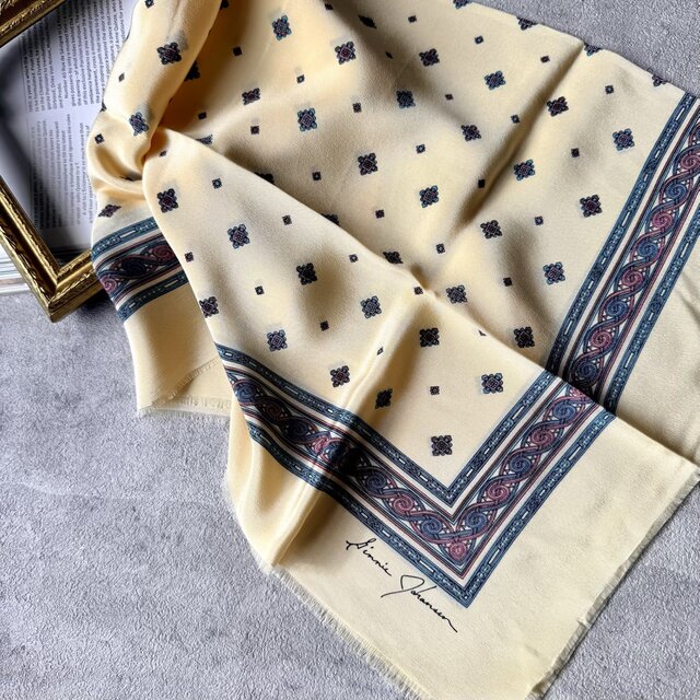 SC30-ヴィンテージスカーフ 80s “Ginnie Johansen” Silk Scarf | iichi