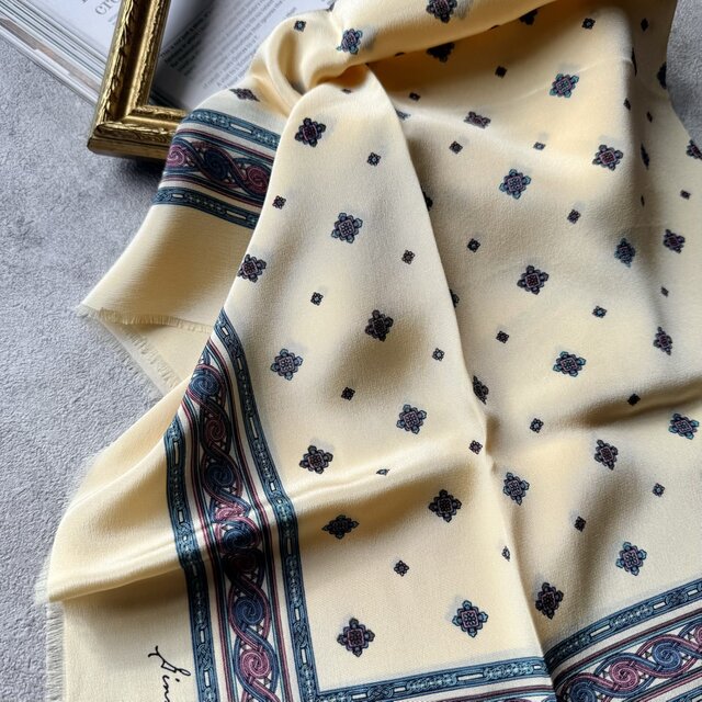 SC30-ヴィンテージスカーフ 80s “Ginnie Johansen” Silk Scarf | iichi