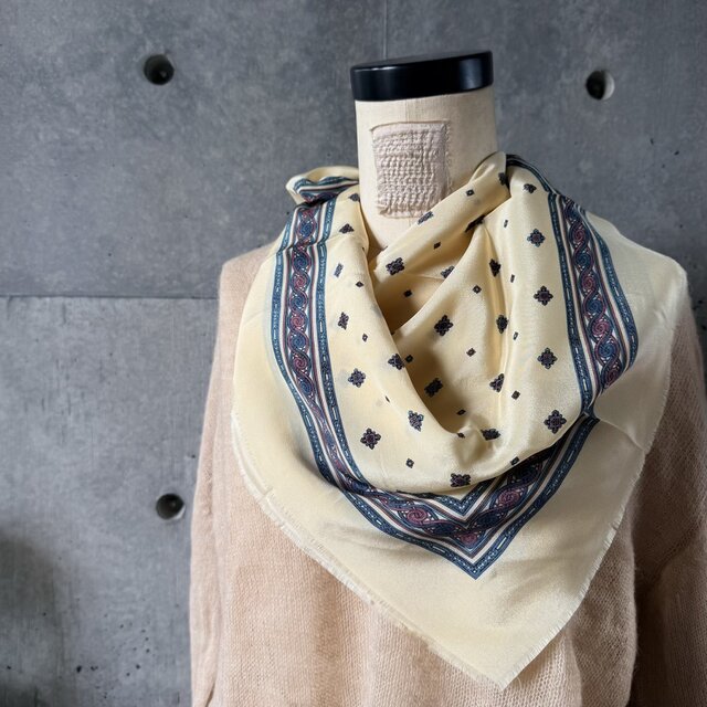 SC30-ヴィンテージスカーフ 80s “Ginnie Johansen” Silk Scarf | iichi