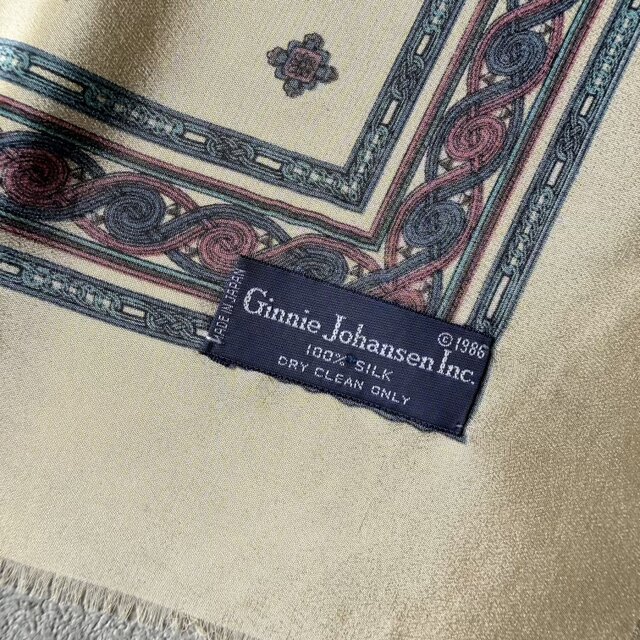 SC30-ヴィンテージスカーフ 80s “Ginnie Johansen” Silk Scarf | iichi