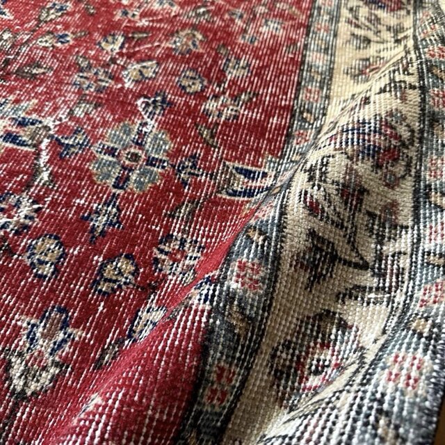 108×215 貴重な深みあるレッドボタニカル トルコヴィンテージラグ