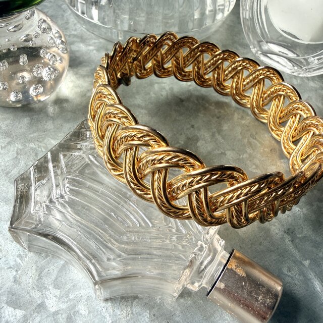 B174-ヴィンテージバングル U.S.A. 1970-80's Gold Braided Mesh Cuff